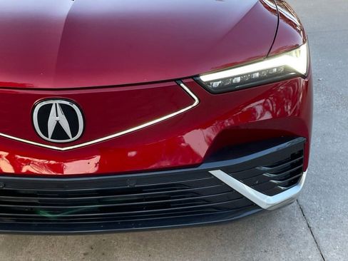 Used 2024 Acura ZDX A-Spec image 9