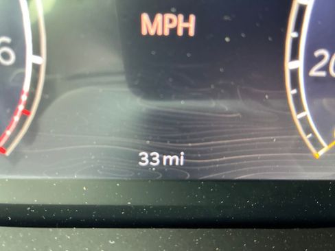 New 2025 Jeep Grand Cherokee L Laredo image 17