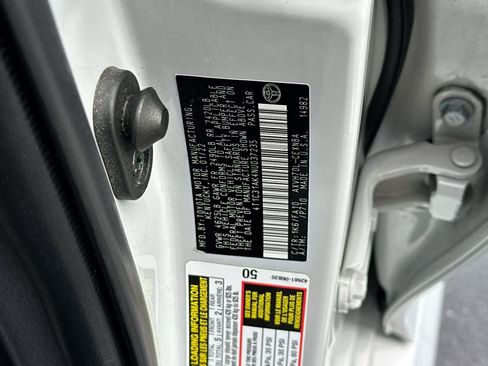 Used 2022 Toyota Camry LE FWD image 32