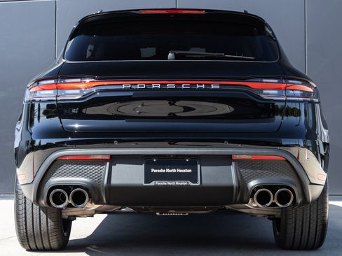 Certified 2026 Porsche Macan AWD/4WD image 10