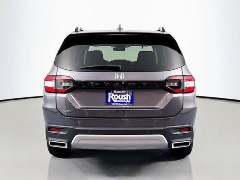 Certified 2023 Honda Pilot Touring image 6
