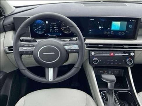 New 2025 Hyundai Tucson SEL image 14