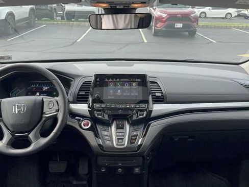 Used 2023 Honda Odyssey Touring image 45
