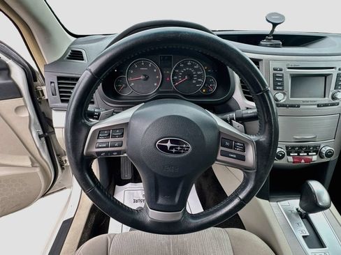 Used 2013 Subaru Legacy 2.5i Premium AWD/4WD image 11
