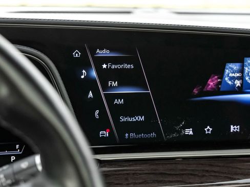 Used 2021 Cadillac Escalade Sport Platinum w/ LPO, Floor Liner Package image 36