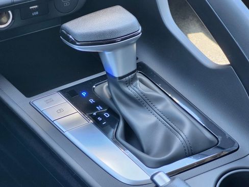 New 2026 Hyundai Elantra SE FWD image 24