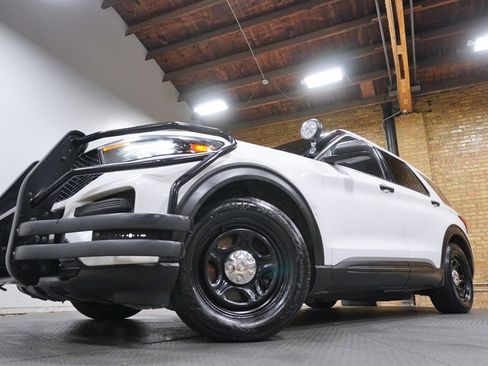 Used 2021 Ford Explorer 4WD Police Interceptor image 3