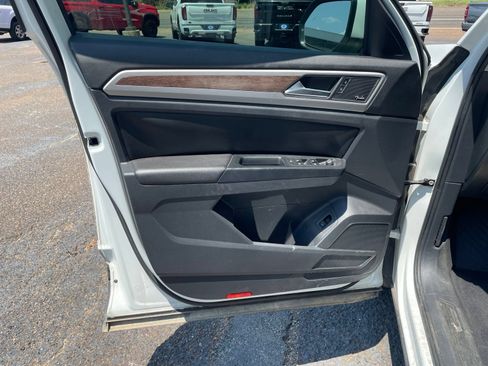 Used 2019 Volkswagen Atlas SEL Premium AWD/4WD image 17