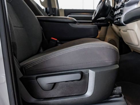 Used 2022 RAM 3500 Big Horn image 32