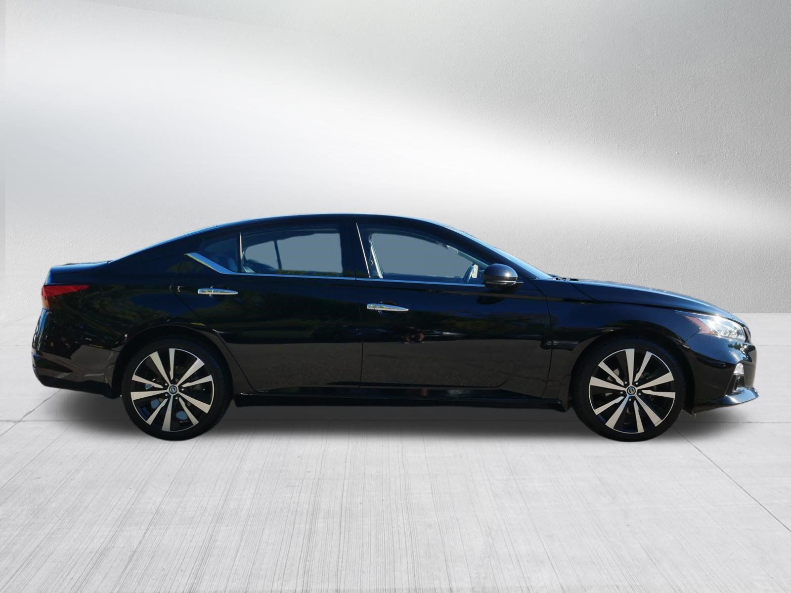 Used 2021 Nissan Altima 2.5 Platinum AWD/4WD image 8