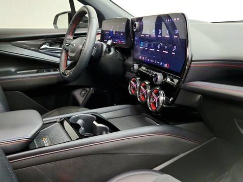 Used 2024 Chevrolet Blazer EV RS RWD image 36