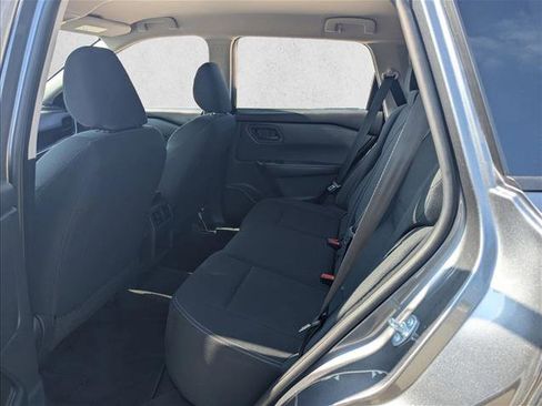 Used 2025 Nissan Rogue S image 15