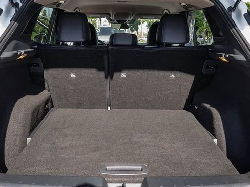 Used 2025 Nissan Kicks SR image 29