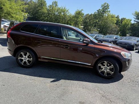 Used 2015 Volvo XC60 T6 Premier Plus AWD/4WD image 4
