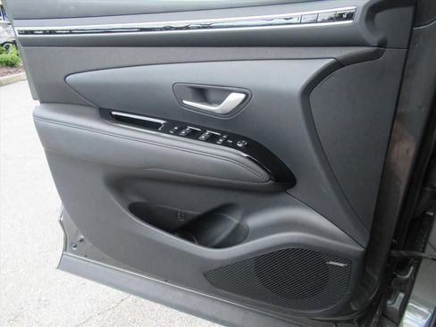 Used 2024 Hyundai Tucson Limited AWD/4WD image 18
