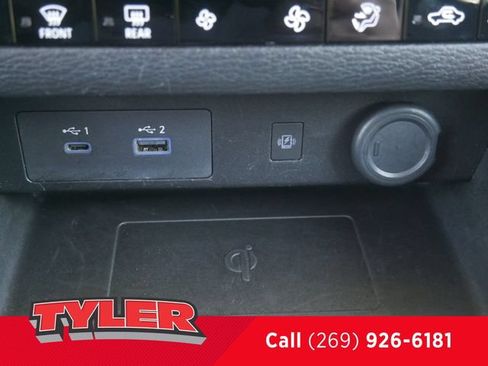 Used 2024 Mitsubishi Outlander SE AWD/4WD image 32