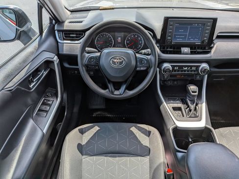 Used 2022 Toyota RAV4 XLE w/ Convenience Package FWD image 30