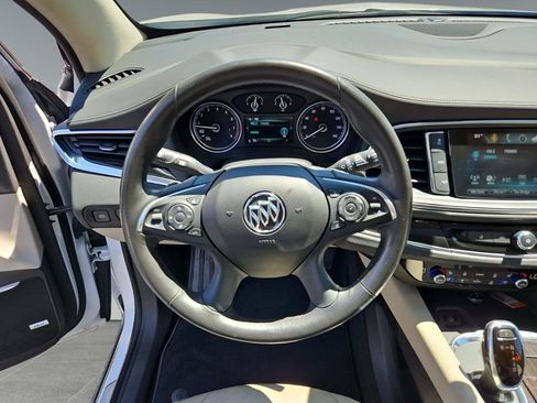 Used 2018 Buick Enclave Premium w/ Trailering Package AWD/4WD image 12