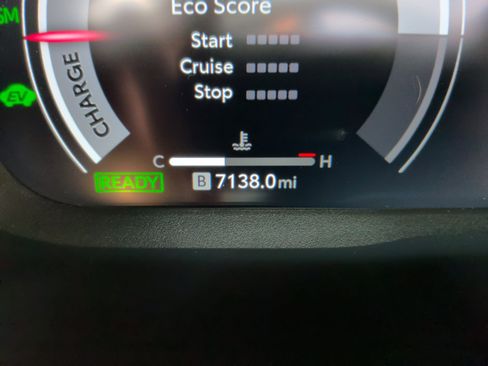 Used 2025 Toyota RAV4 Limited image 22