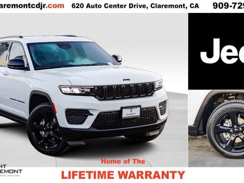 New 2025 Jeep Grand Cherokee Altitude image 1