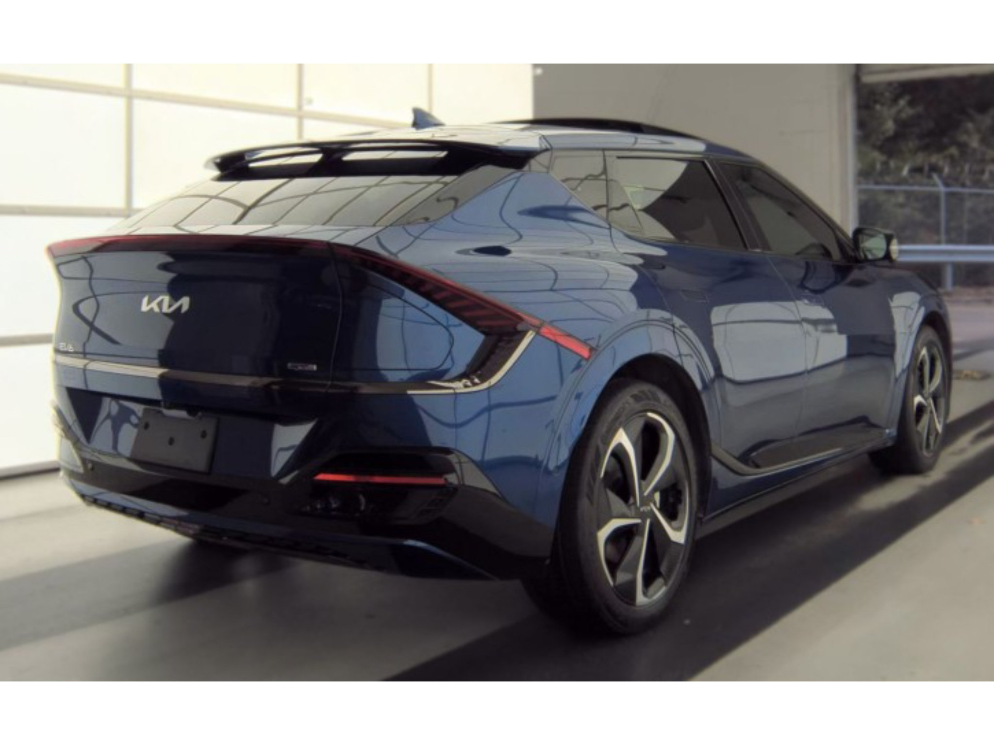 Used 2023 Kia EV6 GT-Line AWD/4WD image 3