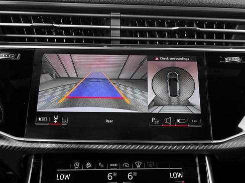 Certified 2024 Audi SQ8 Prestige image 29