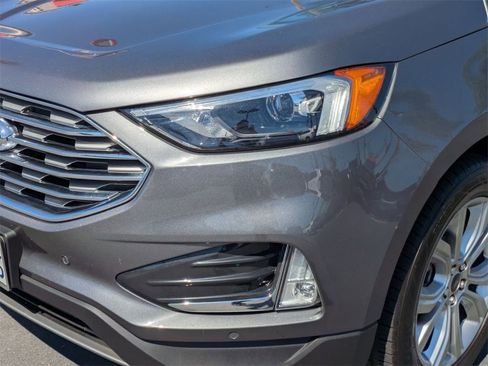 Used 2024 Ford Edge Titanium image 11