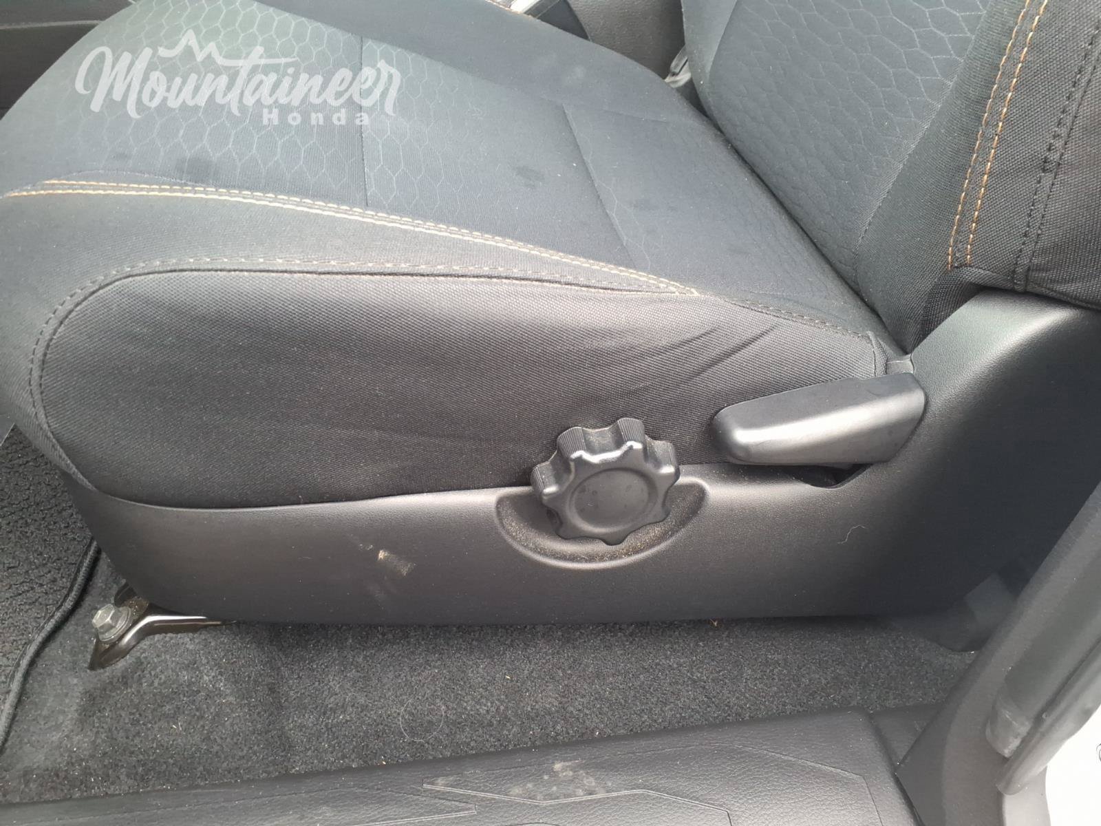 Used 2016 Toyota Tacoma SR5 RWD image 39