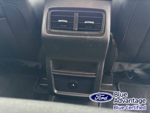 Certified 2024 Ford Edge SE image 35