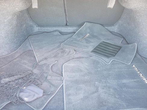 Used 2022 Nissan Sentra SR w/ SR Premium Package image 25