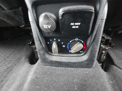 Used 2020 Ford Transit Connect XL image 29