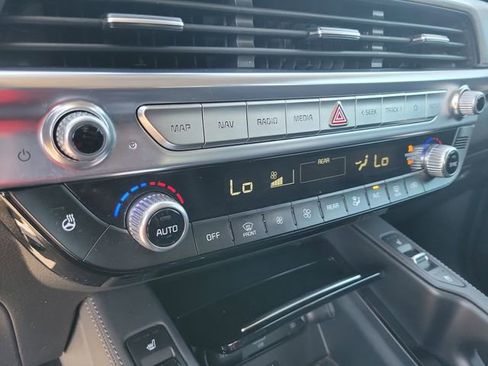 Used 2022 Kia Telluride SX w/ SX Prestige Package AWD/4WD image 30