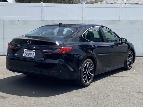 Used 2026 Toyota Camry XLE w/ Premium Package image 3