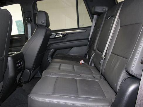 Used 2025 Chevrolet Tahoe LT AWD/4WD image 26
