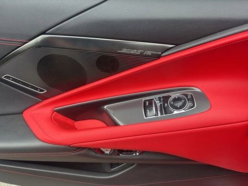 Used 2025 Chevrolet Corvette Stingray Preferred Cpe w/ Z51 Performance Package image 4