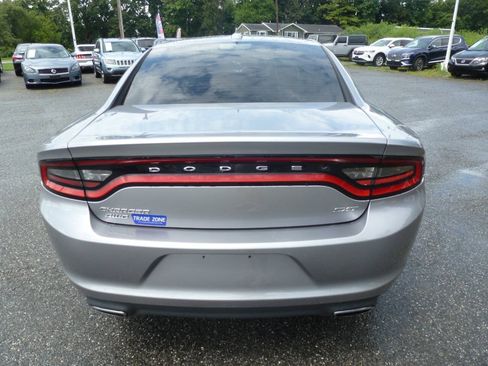 Used 2017 Dodge Charger SXT AWD/4WD image 6