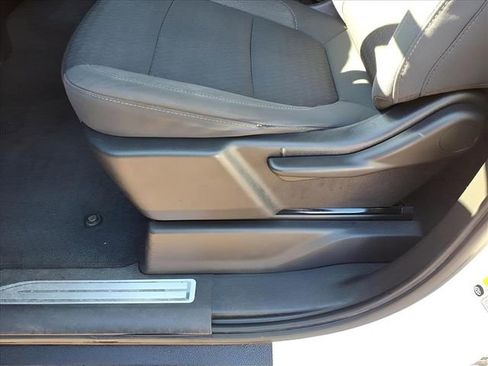 Used 2020 Chevrolet Silverado 2500 LT w/ Z71 Off-Road Package image 18