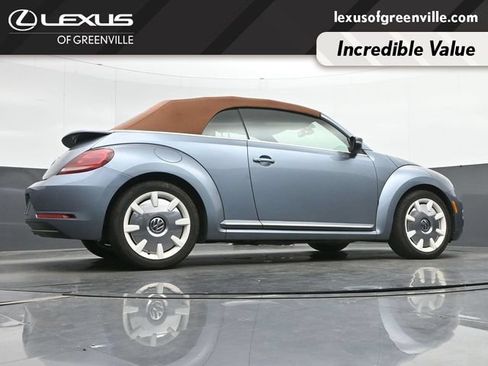 Used 2019 Volkswagen Beetle 2.0T Final Edition SEL FWD image 12