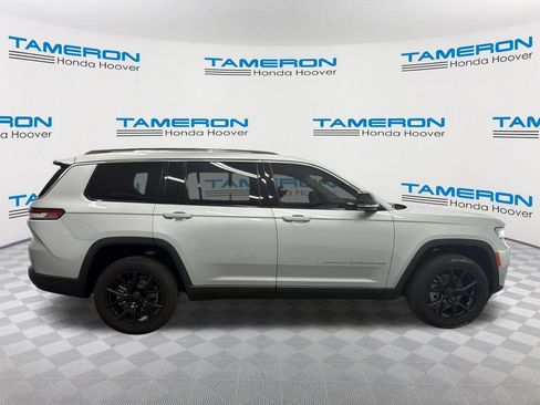Used 2021 Jeep Grand Cherokee L Limited RWD image 6