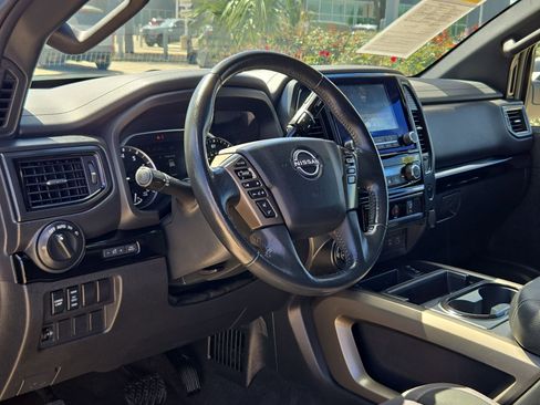 Used 2024 Nissan Titan SV w/ SV Bronze Edition Package image 10