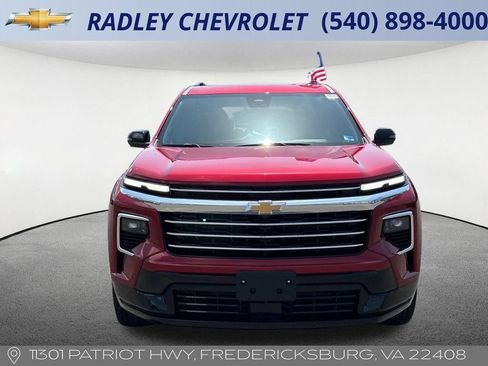 Used 2025 Chevrolet Traverse High Country w/ LPO, Floor Liner Package AWD/4WD image 23
