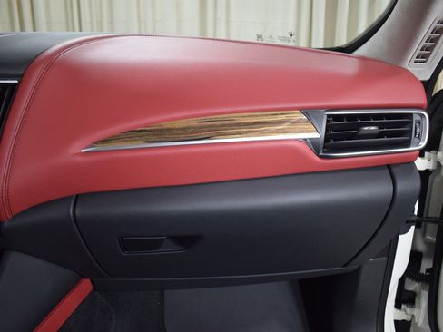 Used 2022 Maserati Levante Modena image 26