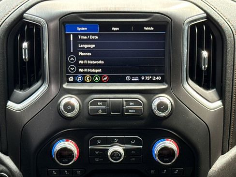 Used 2020 GMC Sierra 1500 AT4 w/ AT4 Premium Package AWD/4WD image 11