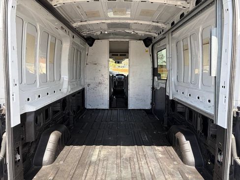 Used 2015 Ford Transit 250 148 Medium Roof RWD image 16