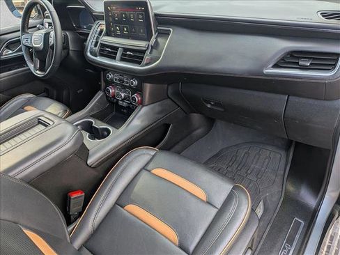 Used 2024 GMC Yukon AT4 w/ Technology Package AWD/4WD image 23