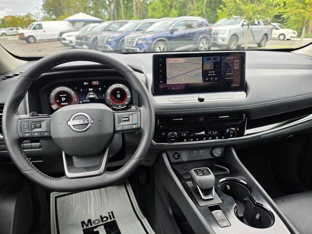 Used 2026 Nissan Rogue SL FWD image 6