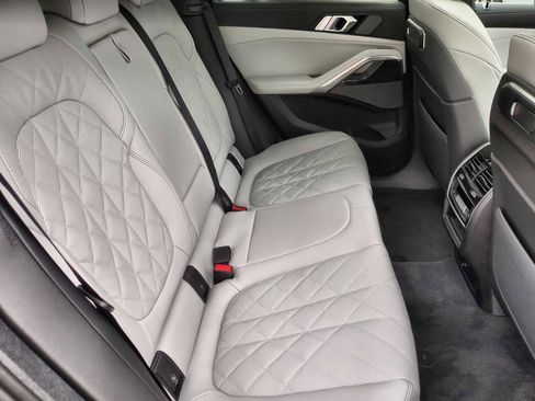 New 2026 BMW X6 xDrive40i w/ Climate Comfort Package image 21