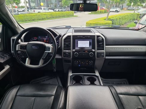 Used 2021 Ford F250 Lariat w/ Lariat Value Package AWD/4WD image 15