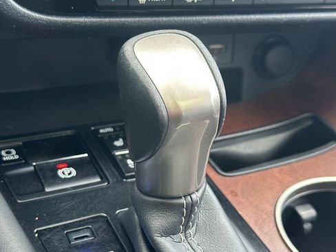 Used 2020 Lexus RX 350L Premium image 28