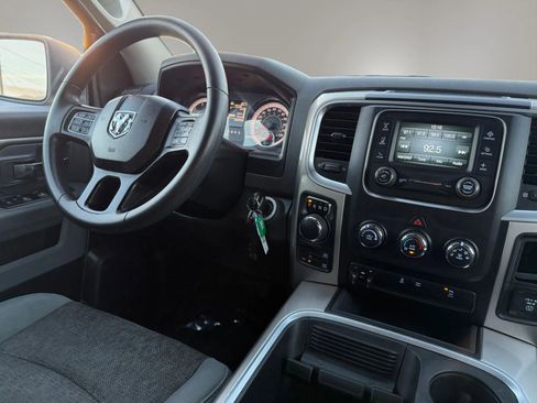 Used 2017 RAM 1500 Classic SLT image 24